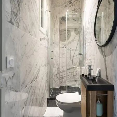 Charming Near Trocadero Apartment