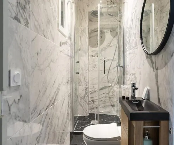 Charming Near Trocadero Апартаменты