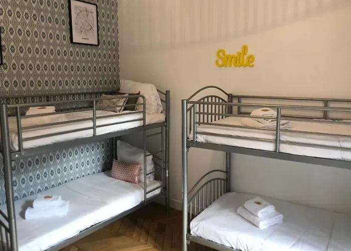 Апартаменты Charming Near Trocadero