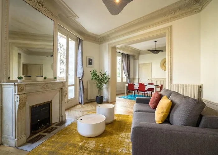Charming Near Trocadero Апартаменты Париж